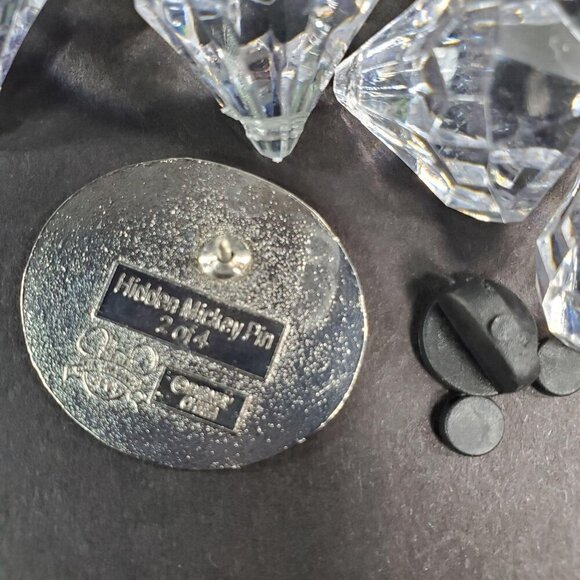 Disney Pluto Trading Pin Hidden Mickey Mouse Pet Dog Silhouette Brooch Lapel Pin - Picture 3 of 5